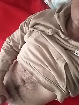 Snapshot of juiba1004 chatting on 10/15/25, 11:43 juiba1004 online show from 10/15/25, 11:43