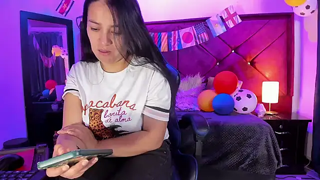 Julietacollins06 online show from 07/17/26, 04:12