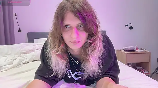 Alice Pinkhead online show from 11/27/25, 10:28