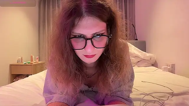 Alice Pinkhead online show from 06/12/26, 10:03