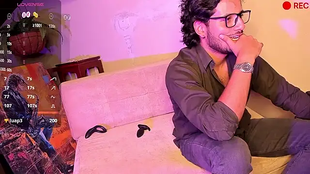 Nicholasrodrii online show from 12/22/24, 06:06