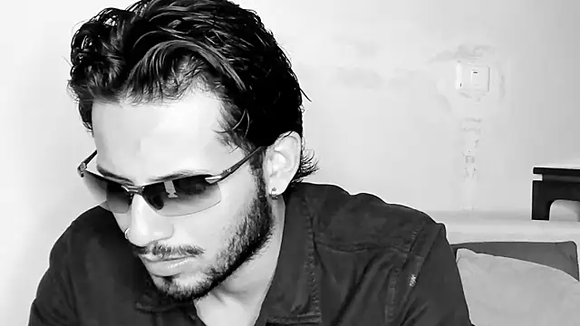 Nicholasrodrii online show from 02/19/25, 10:53