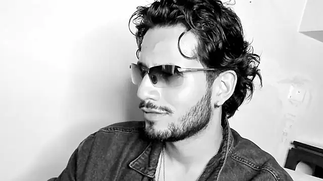 Nicholasrodrii online show from 02/23/25, 10:31