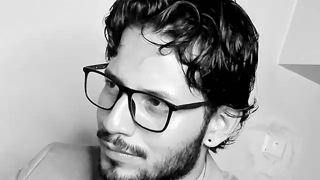 Nicholasrodrii online show from 03/01/25, 10:10