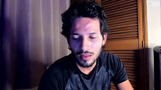 Nicholasrodrii online show from 09/10/25, 12:54