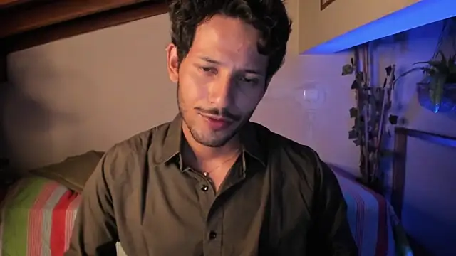 Snapshot of Nicholasrodrii chatting on 04/16/26, 01:06 Nicholasrodrii online show from 04/16/26, 01:06