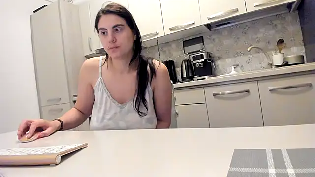 Snapshot of cuplu29 chatting on 06/11/26, 01:49 cuplu29 online show from 06/11/26, 01:49
