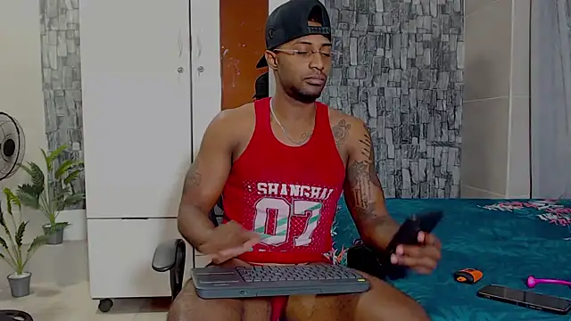 Snapshot of Joseephjackson chatting on 02/01/25, 06:51 Joseephjackson online show from 02/01/25, 06:51