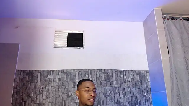 Snapshot of Joseephjackson chatting on 10/04/25, 01:53 Joseephjackson online show from 10/04/25, 01:53