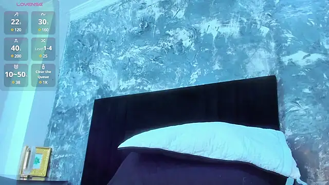 brianaGuzman online show from 02/05/25, 07:10