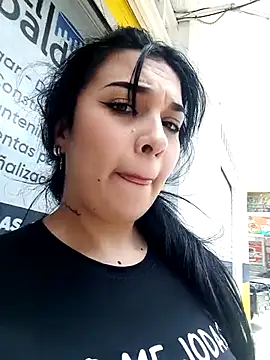 brianaGuzman online show from 09/19/25, 05:35