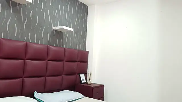 brianaGuzman online show from 09/20/25, 02:29