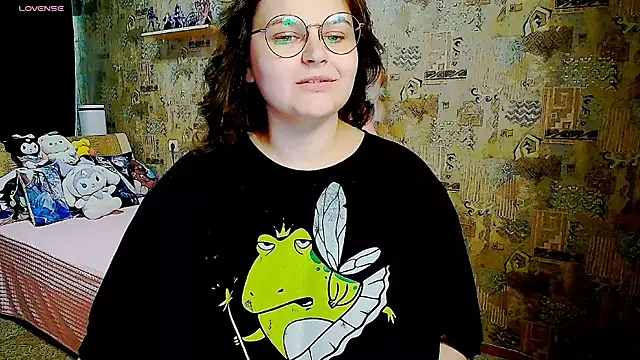 Snapshot of WhisperInTheDarkk chatting on 09/10/25, 03:17 WhisperInTheDarkk online show from 09/10/25, 03:17