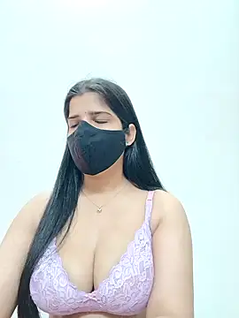 Snapshot of aaliya_bhattt chatting on 12/31/24, 05:00 aaliya bhattt online show from 12/31/24, 05:00