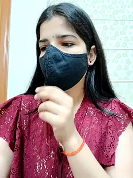 Snapshot of aaliya_bhattt chatting on 01/24/25, 03:11 aaliya bhattt online show from 01/24/25, 03:11