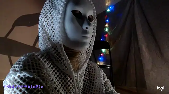 madcrumblepie online show from 12/31/24, 10:56