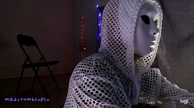 madcrumblepie online show from 01/09/25, 07:40