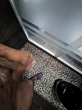 Snapshot of Piter1022 chatting on 01/26/25, 11:29 Piter1022 online show from 01/26/25, 11:29