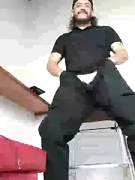 AndresSmith   online show from 01/01/25, 03:45