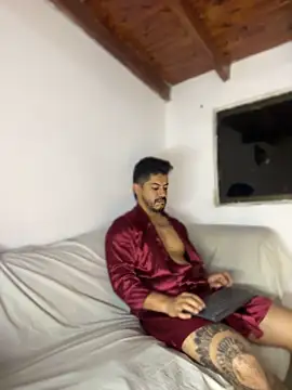 AndresSmith   online show from 04/20/26, 08:17