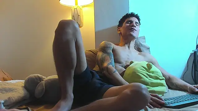 Snapshot of nakedfoam1 chatting on 07/27/26, 03:57 nakedfoam1 online show from 07/27/26, 03:57