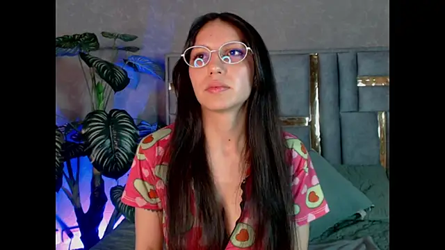Snapshot of Bianca_ks chatting on 09/10/25, 02:33 Bianca ks online show from 09/10/25, 02:33