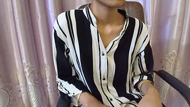 Srabontii online show from 10/22/25, 10:37