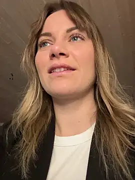 Milla  one online show from 12/12/24, 07:52