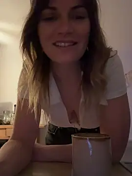 Milla  one online show from 02/19/25, 06:00