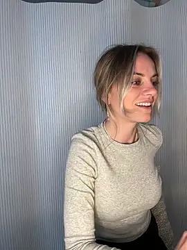 Milla  one online show from 04/19/26, 03:44