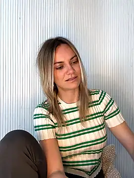 Milla  one online show from 04/22/26, 09:11