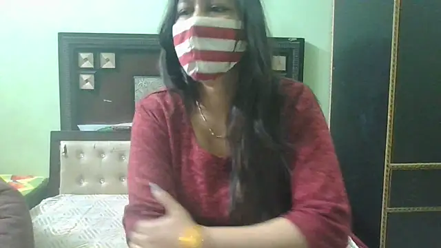 couplesuni online show from 02/21/25, 05:56