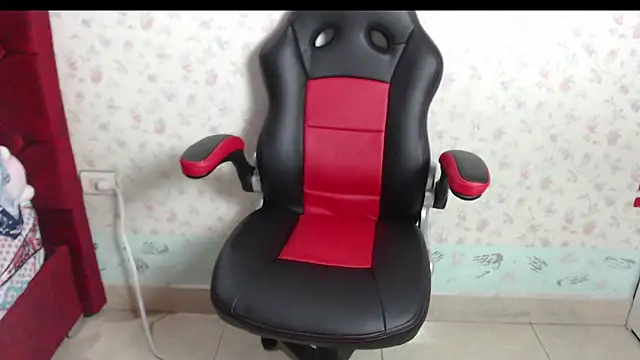 kayla k18 online show from 09/21/25, 12:34