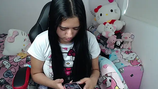 kayla k18 online show from 06/05/26, 05:40