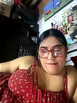 dafne19  online show from 10/28/25, 04:38