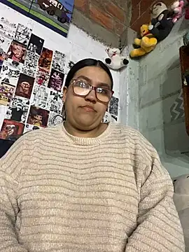 dafne19  online show from 12/23/25, 04:54