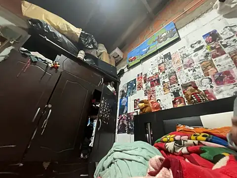 dafne19  online show from 04/20/26, 05:21