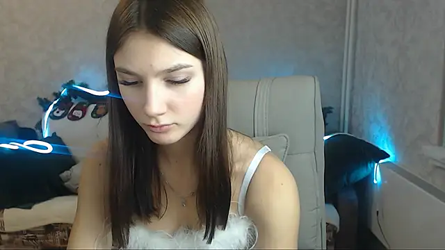 AnaHoney online show from 12/30/24, 09:16