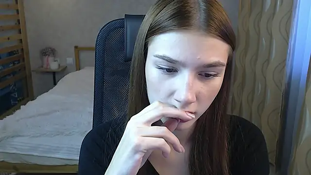 AnaHoney online show from 10/14/25, 07:09