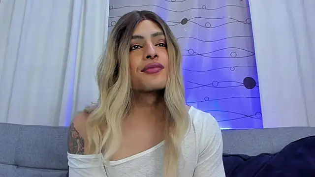 Snapshot of LukaCastillo chatting on 02/21/25, 07:23 LukaCastillo online show from 02/21/25, 07:23