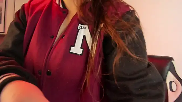 Alaia Cute online show from 09/16/25, 03:40