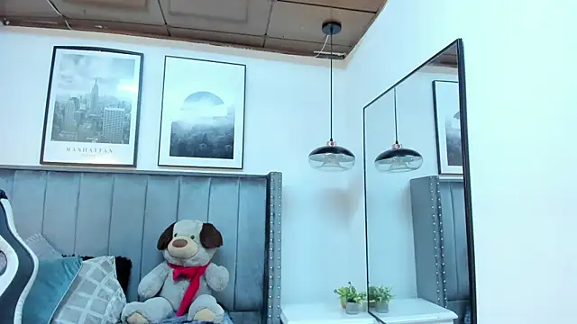 Alaia Cute online show from 12/02/25, 04:40