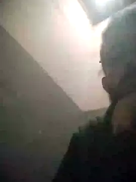 danilogarcia33 online show from 12/15/24, 09:13