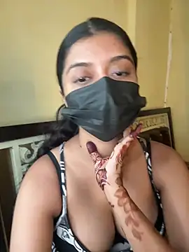 Aakanshaa   online show from 04/10/26, 05:39