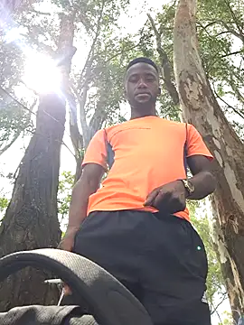 bull Giant online show from 12/30/24, 07:15