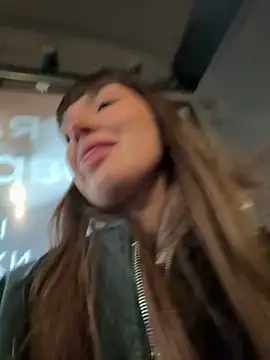 Sophie Avory online show from 11/13/25, 09:03