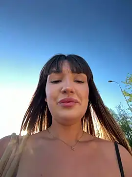 Snapshot of Sophie_Avory chatting on 07/18/26, 04:44 Sophie Avory online show from 07/18/26, 04:44