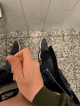 geilehecke1 online show from 03/18/25, 09:20