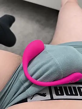 geilehecke1 online show from 10/30/25, 05:02