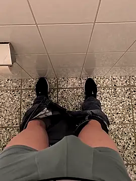 geilehecke1 online show from 04/30/26, 02:01